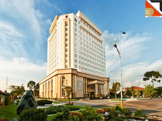 khach san 5 sao